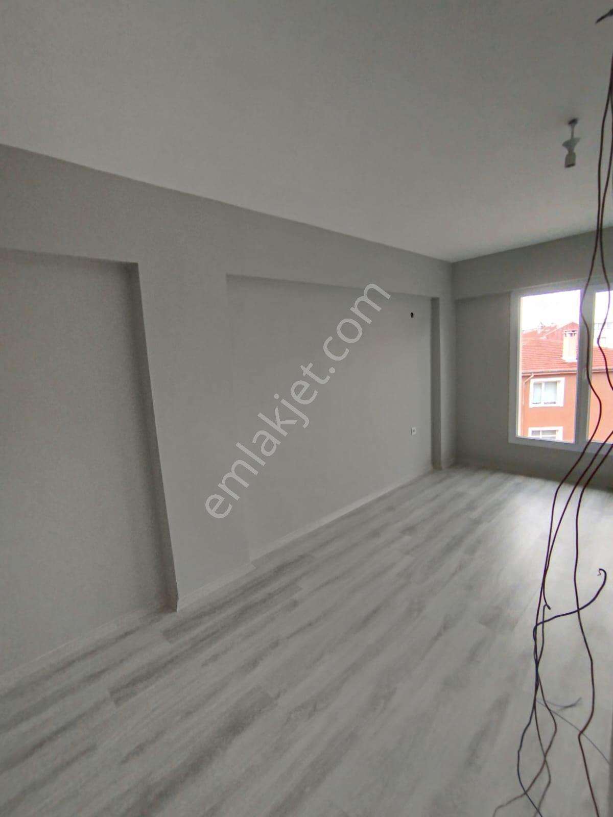 İstasyon Mahallesinde Kiralık 2+1 Sıfır Daire - Görsel 5