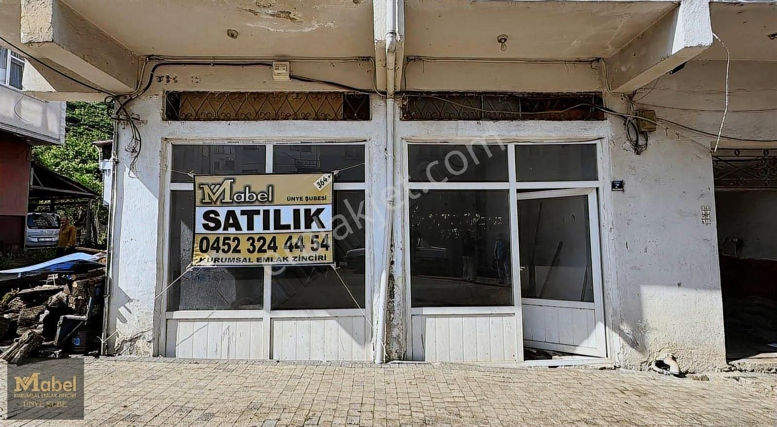 Mabel'den İkizce Merkz Mh.ırmk Mnz.köşe Başı Dükkan
