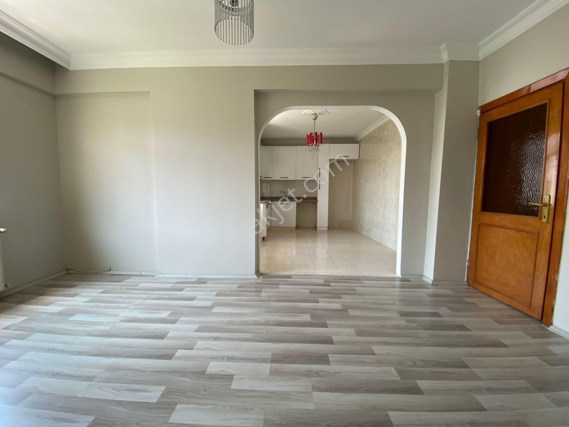 İstanbul House'dan B.evler'de 3+1 Boş Temiz Oturuma Hazır - Görsel 13