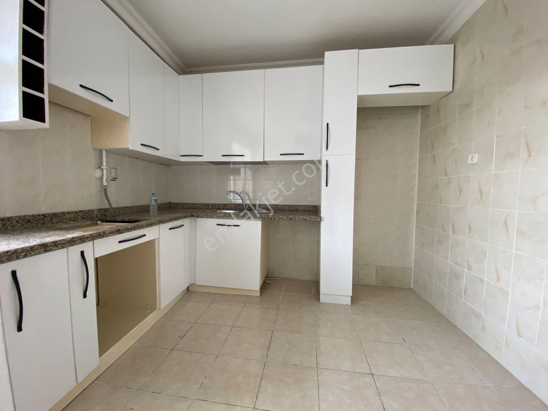 İstanbul House'dan B.evler'de 3+1 Boş Temiz Oturuma Hazır - Görsel 16