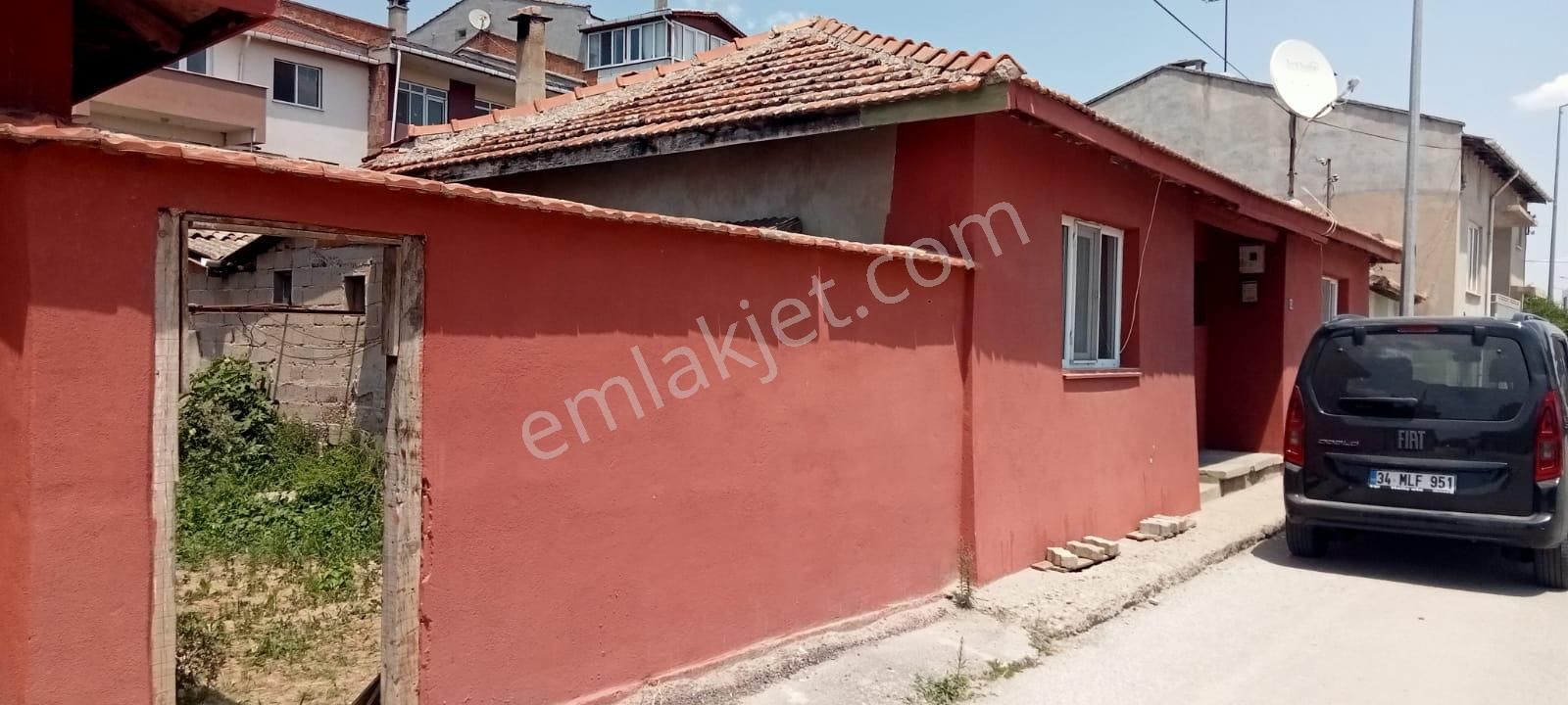 Edirne Yeniimarette Kiralık Bahçeli Müstakil Ev