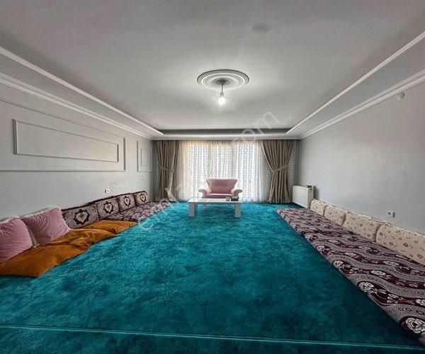 Hem Geniş Hem Merkezi Kapalı Otoparklı 4+2 Sıfır Emsali Dubleks Daire