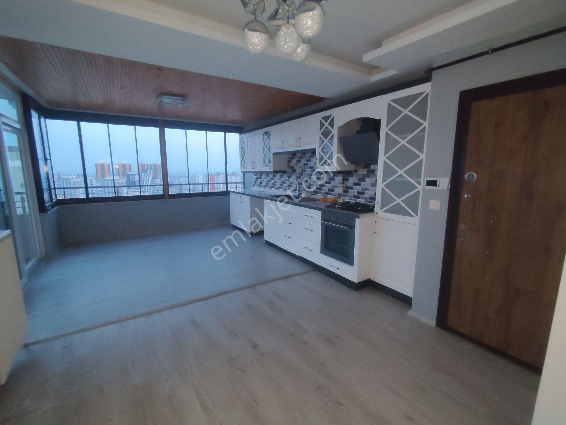 Çarkıpare'de Satılık Geniş 3+1 Dubleks Teraslı Daire!!!
