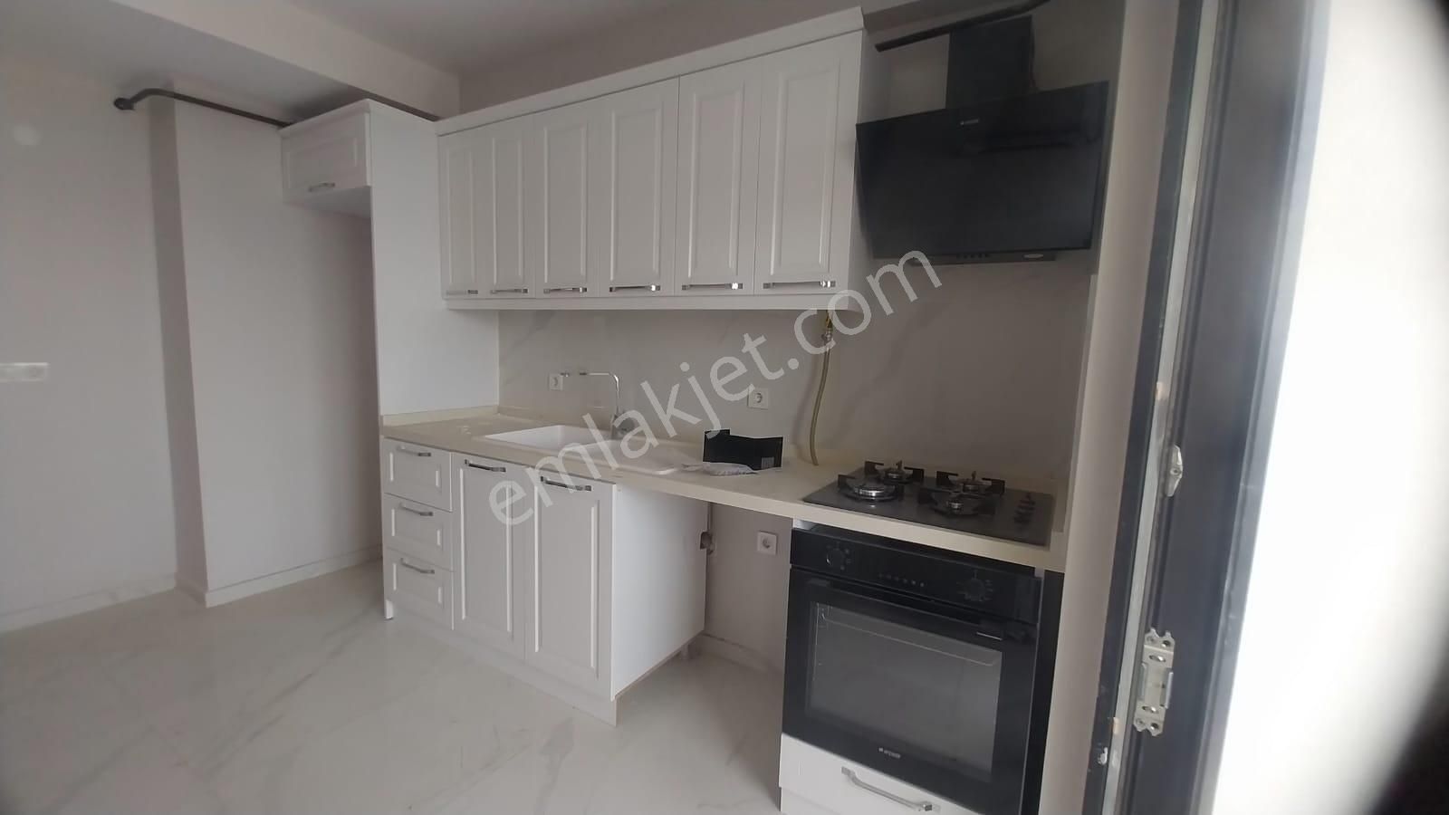 Ekşioğlu 'dan Tekirdağ Süleymanpaşa Atatürk Mahallesinde Kiralık Daire 3+1