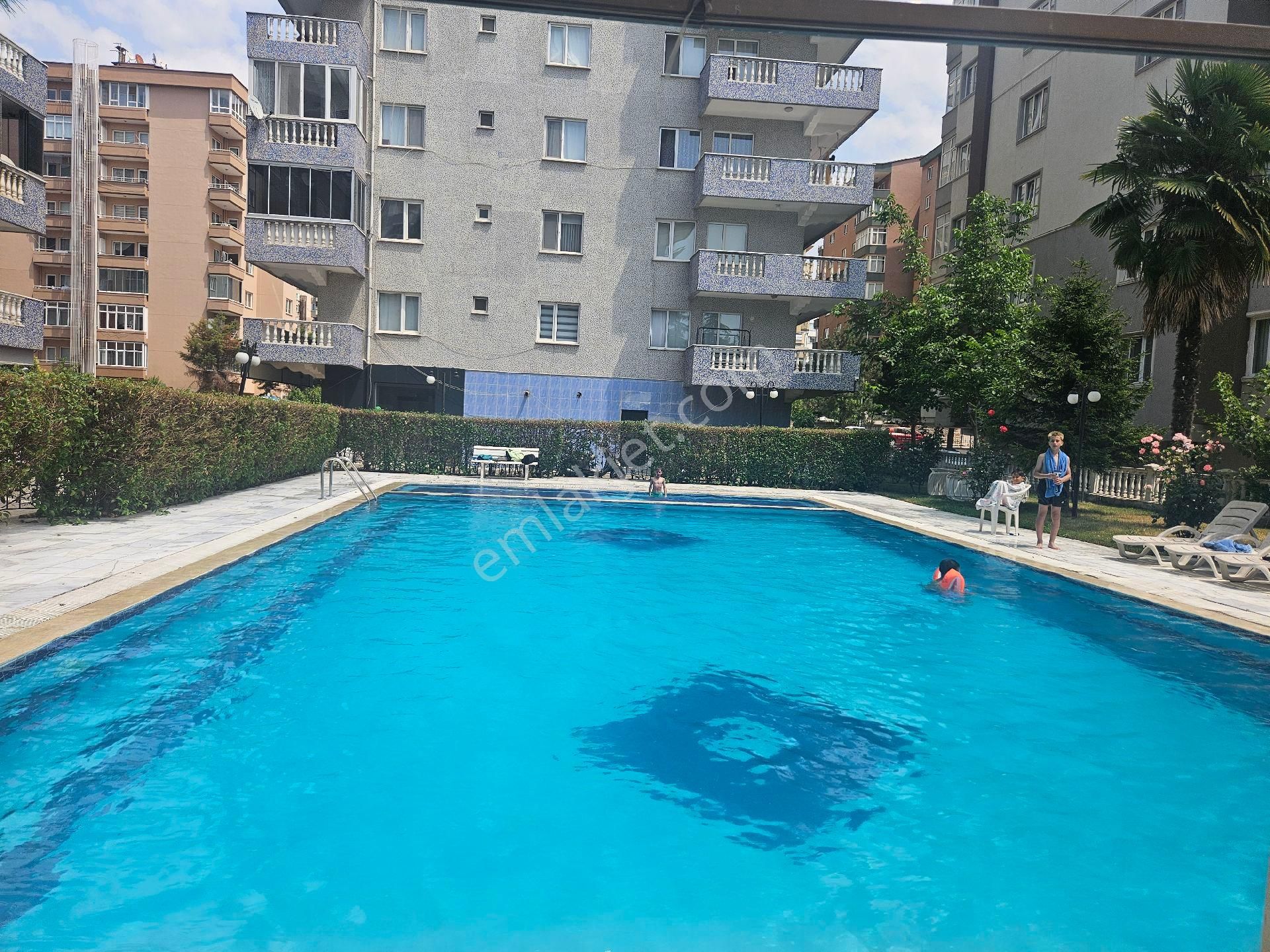 Remax Leon Fsm Bulvarı Yakını Satıılık 3+1 Arakat Daire