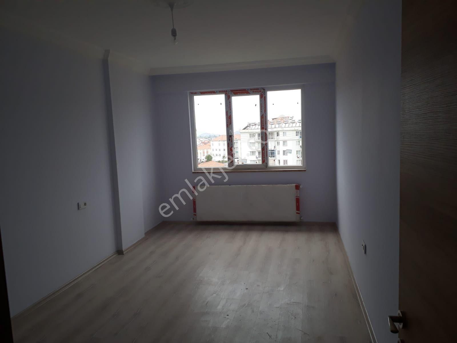 Ortaca Cumhuriyetde Geniş 3+1 Satılık Daire - Görsel 3