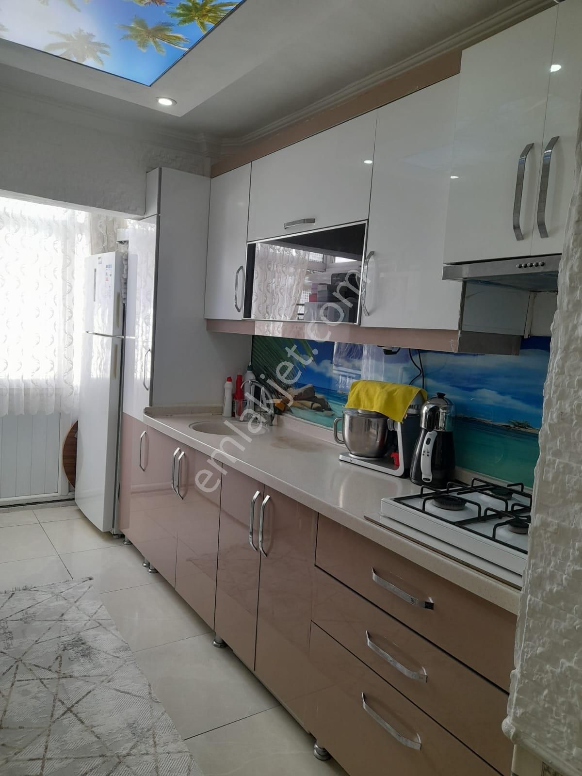 Akşemsettin Mh De 3+1 Bağımsız Yapılı Ulaşıma Yakın Daire