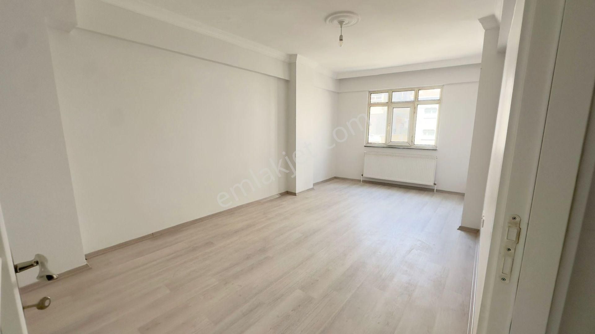Başokur'dan Bahçelievler Siyavuşpaşa,da Full Yapılı 2+1 Kiralık