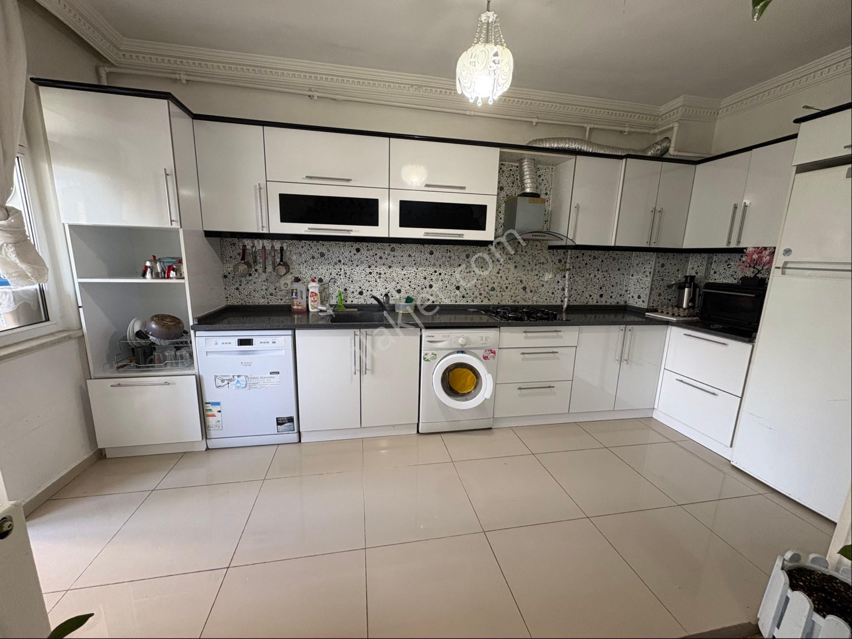 Çobanlı İskeleye 100mt Muhteşem Konuma Sahip 3+1 Daire
