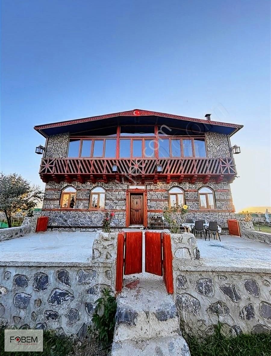 Fobem Gm'den Satılık Lüks Taş Villa