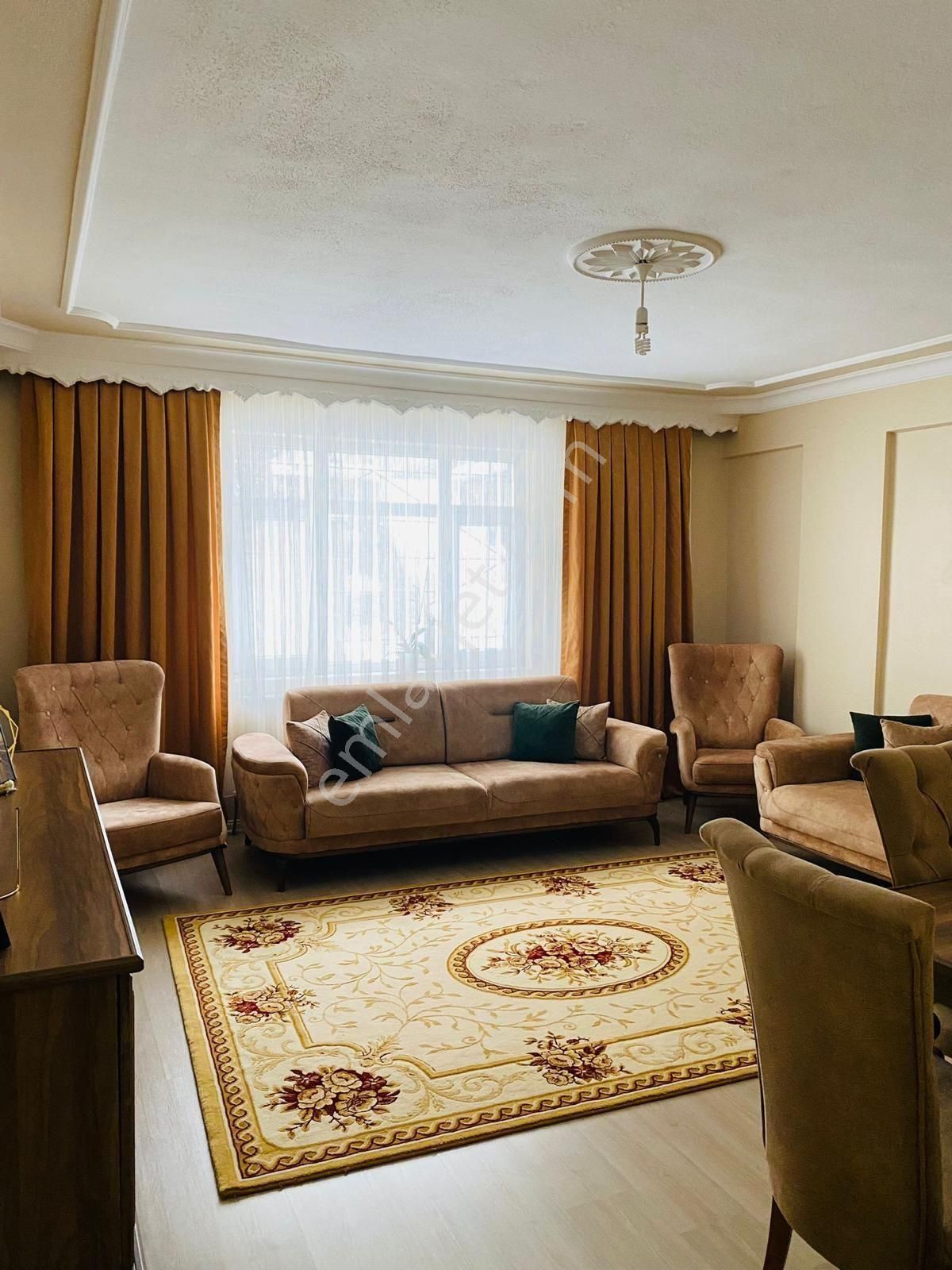 3+1 125 M2 İlçe Jandarma Ve Okullara Yakın Kiralık