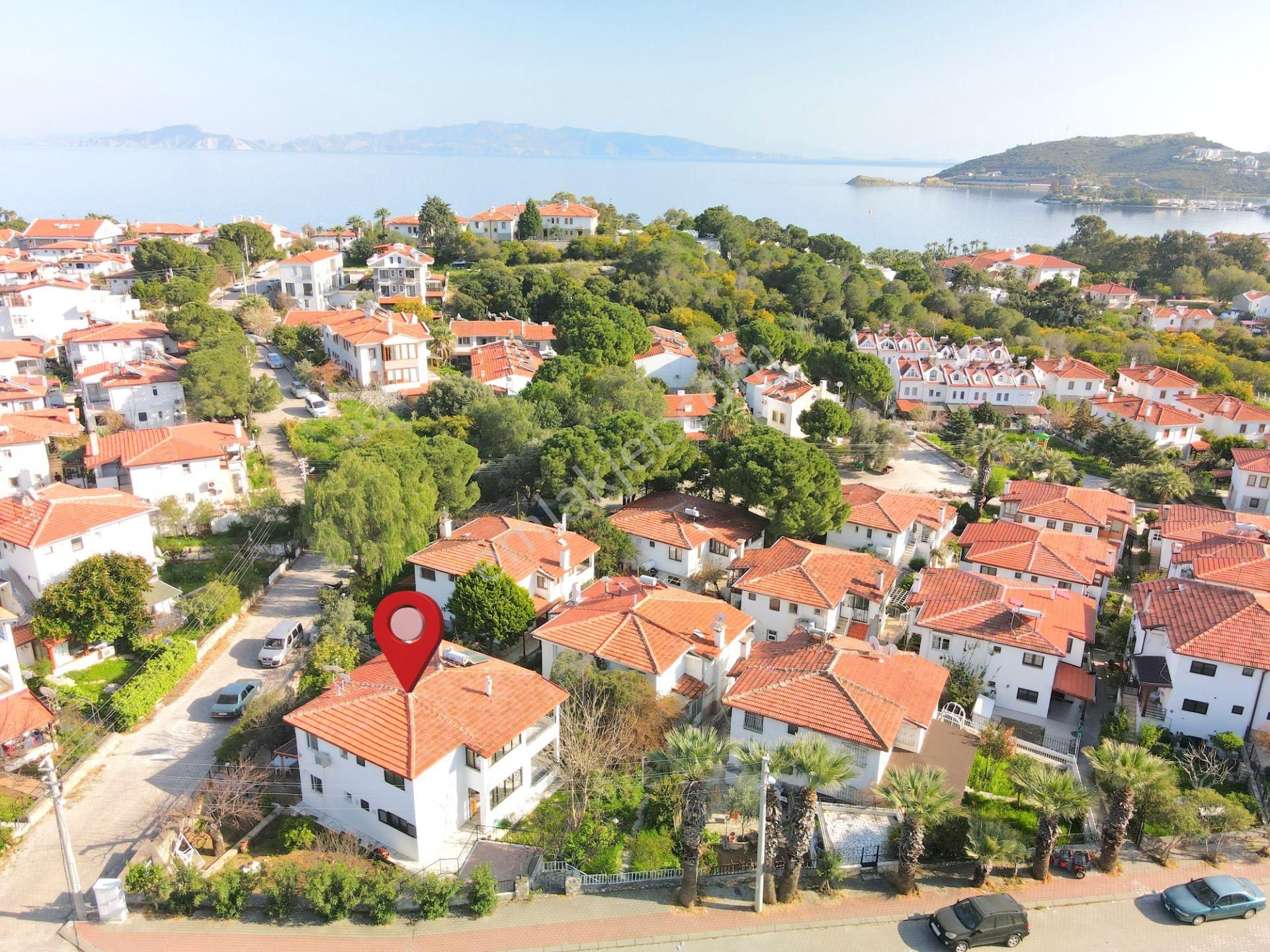Epa Datça'dan Özbel Sitesinde Bahçeli Müstakil İkiz Villa