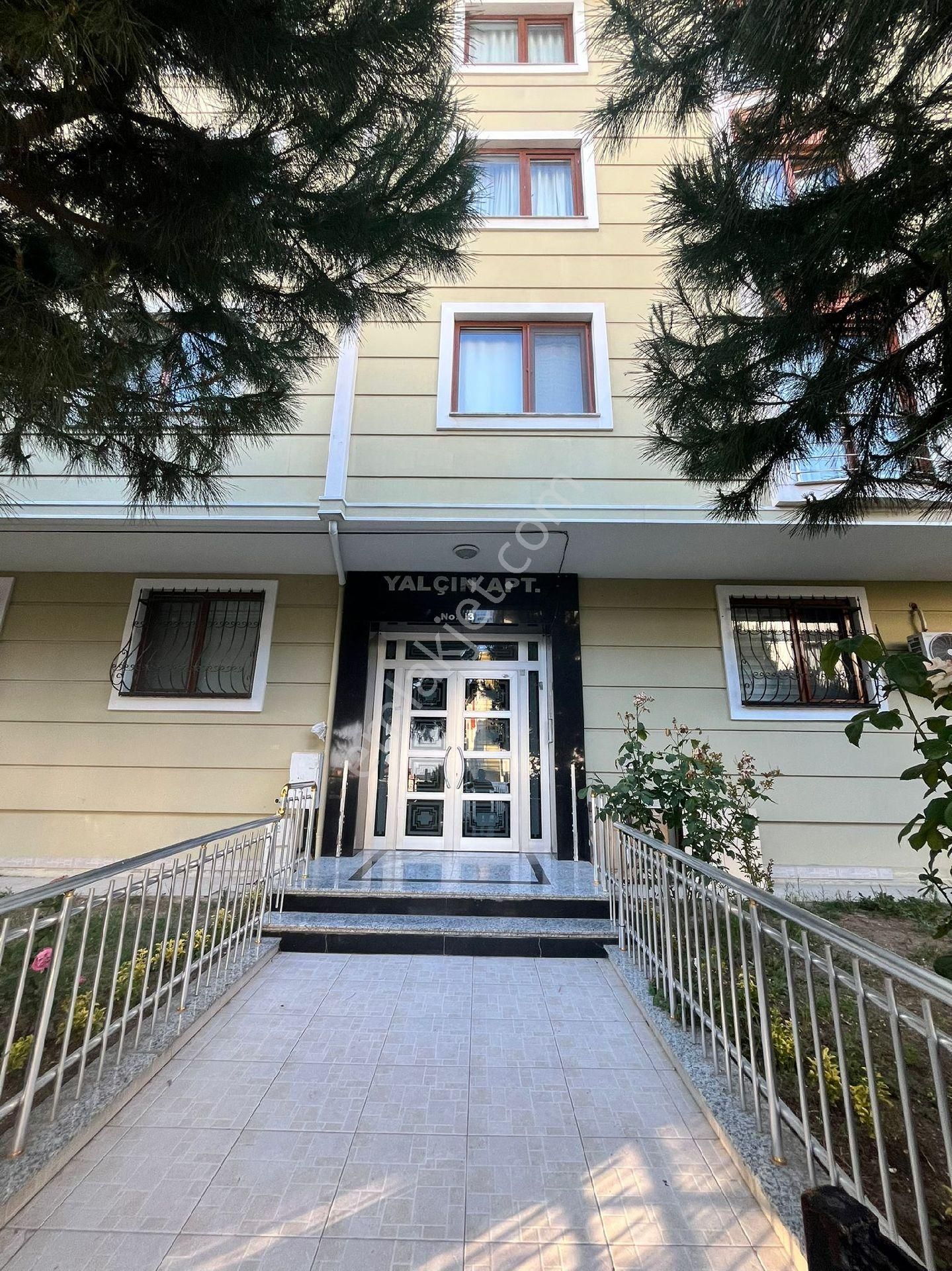 Beylikdüzü Kavaklı Yüksek Gırış 2+1 85 M2 Kiralik