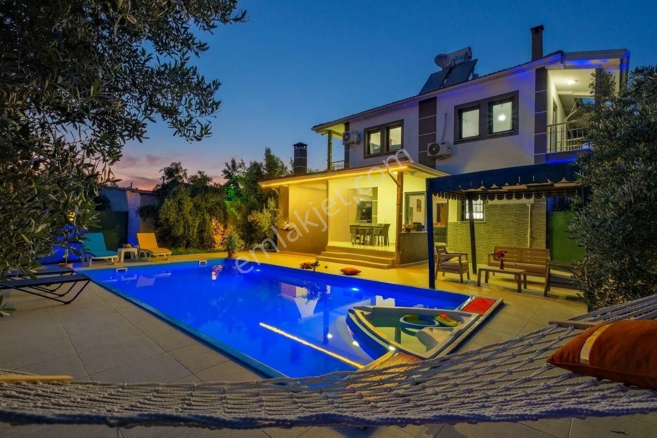 Fethiyede Kiralık 3+1 Eşyalı Müstkil Villa