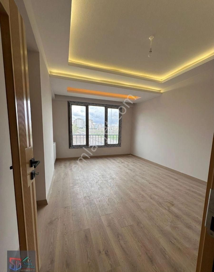 Bölgenin Yıldızı Camikebir Mh. 3+1 Sıfır Satılık Daire