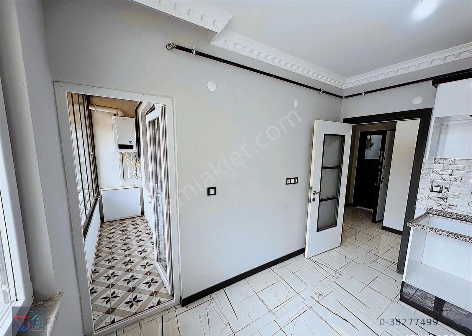 Çarşı Merkezde Satılık 2+1 Lüks Daire