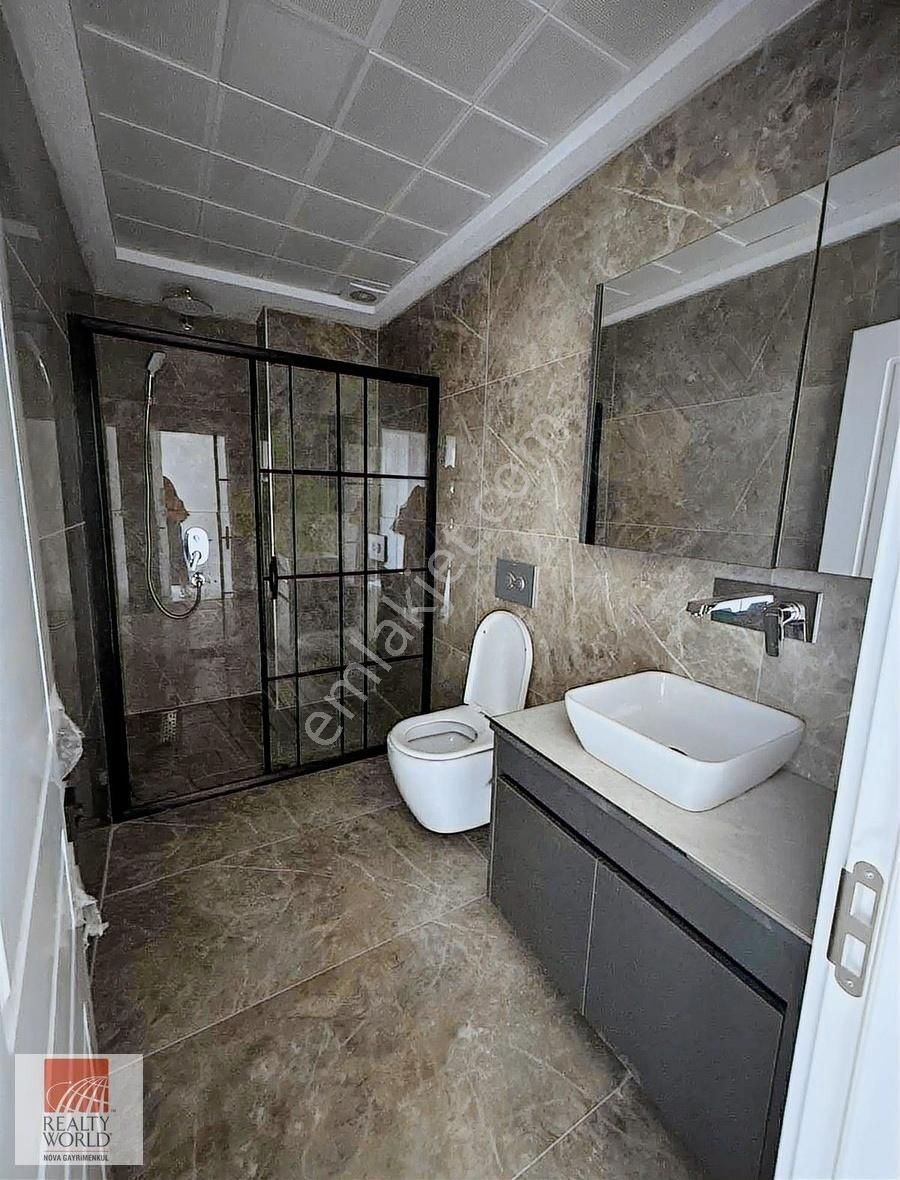 Kartepe Kent Meydanı Kapalı Otoparklı 3+1 Çatı Dubleks Daire