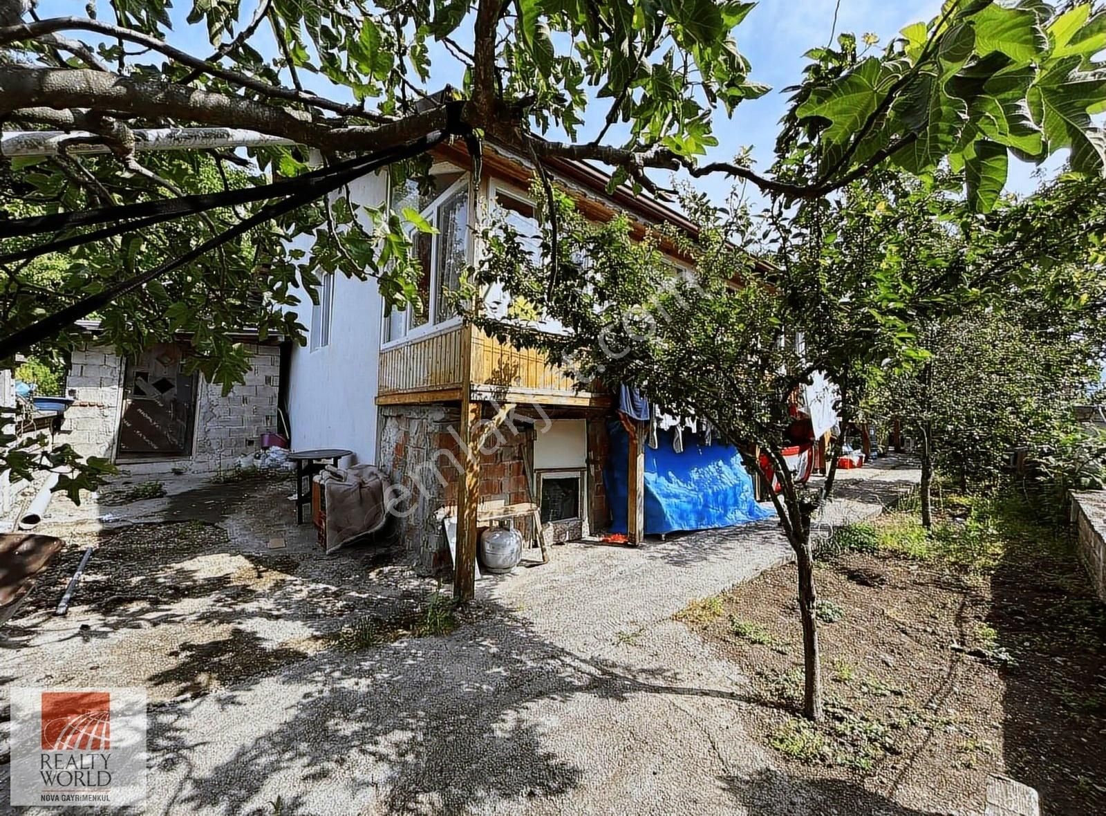 Başiskele Yeniköy Mah. Villa Bölgesi 310 M² Konut İmarlı Arsa