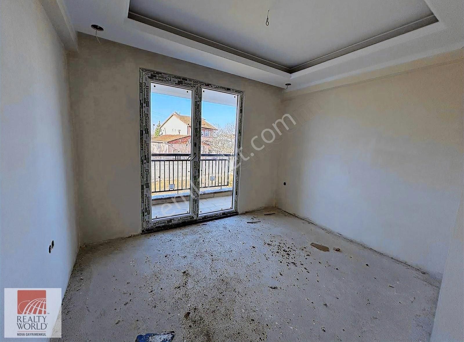 Kartepe Bağdat Cad. Site İçi Havuzlu Lüks 3+1 Bahçe Katı Daire