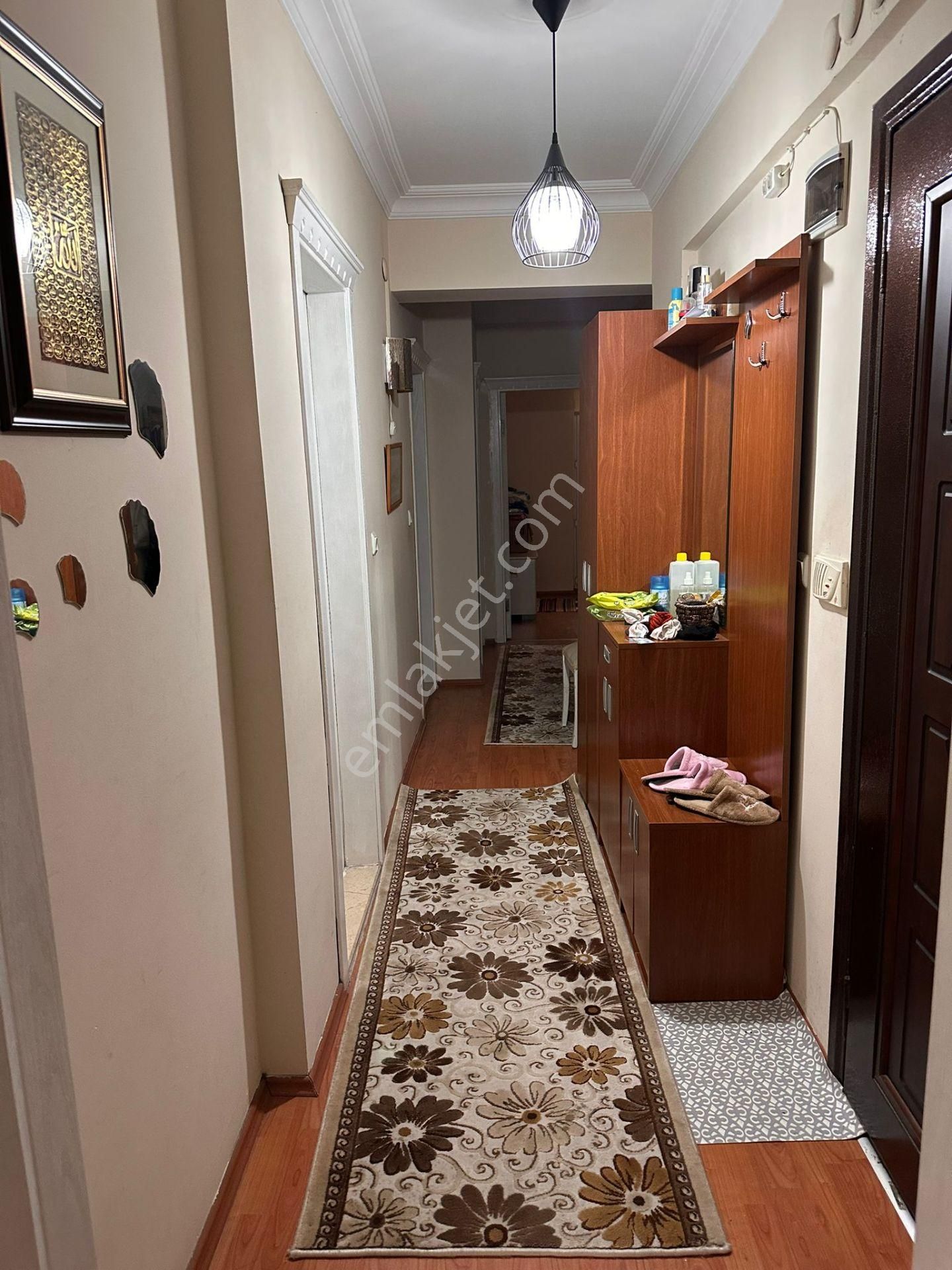 Avcılar Cihangir Mahallesi Ormanlı Caddesi Kiralık Boş Bahçekatı Daire