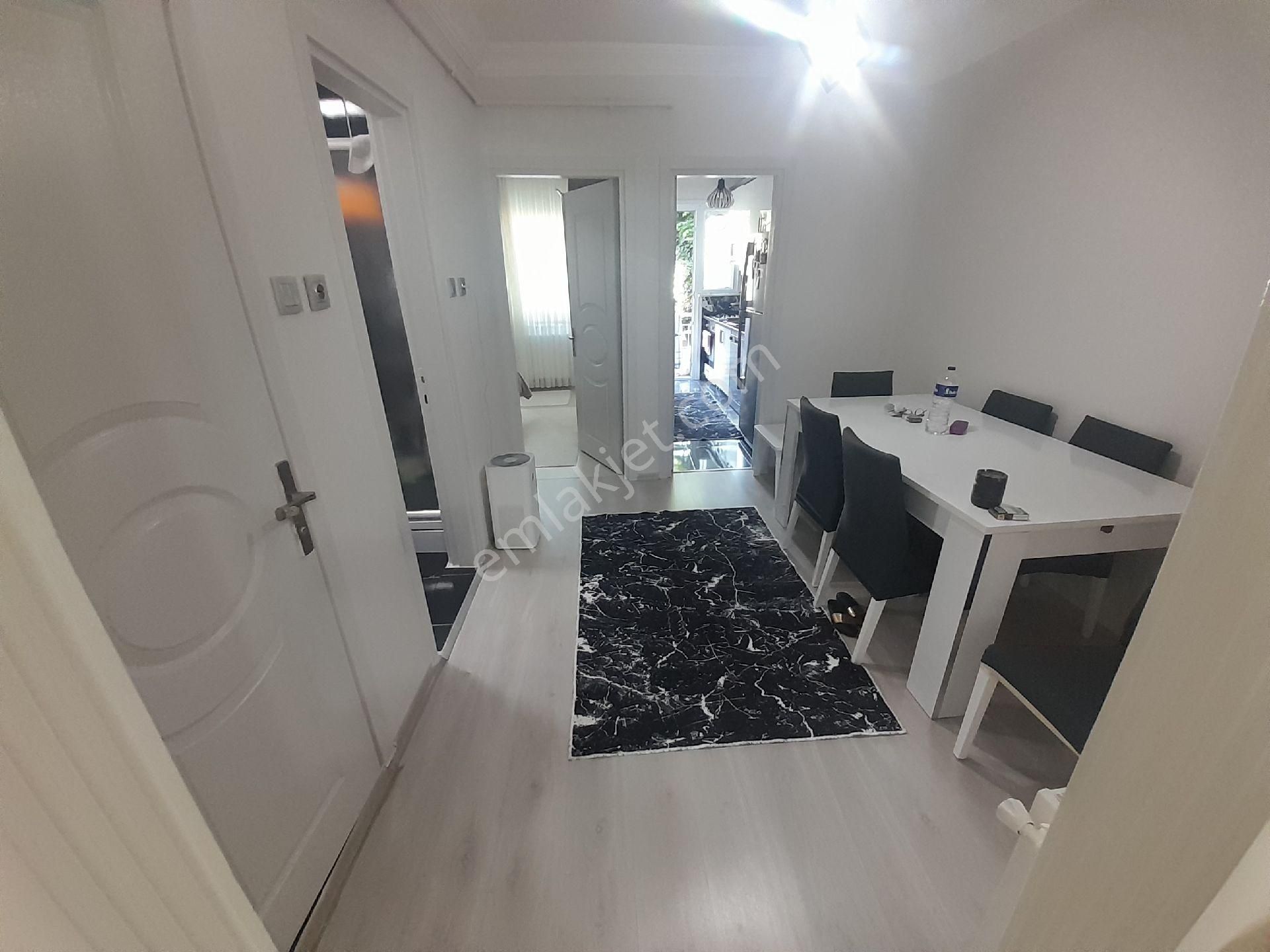 Kocamustafapaşa Serdengeçti Sok Full Yapılı Çıftcephe 2+1 Kat 1 Satılık Daire