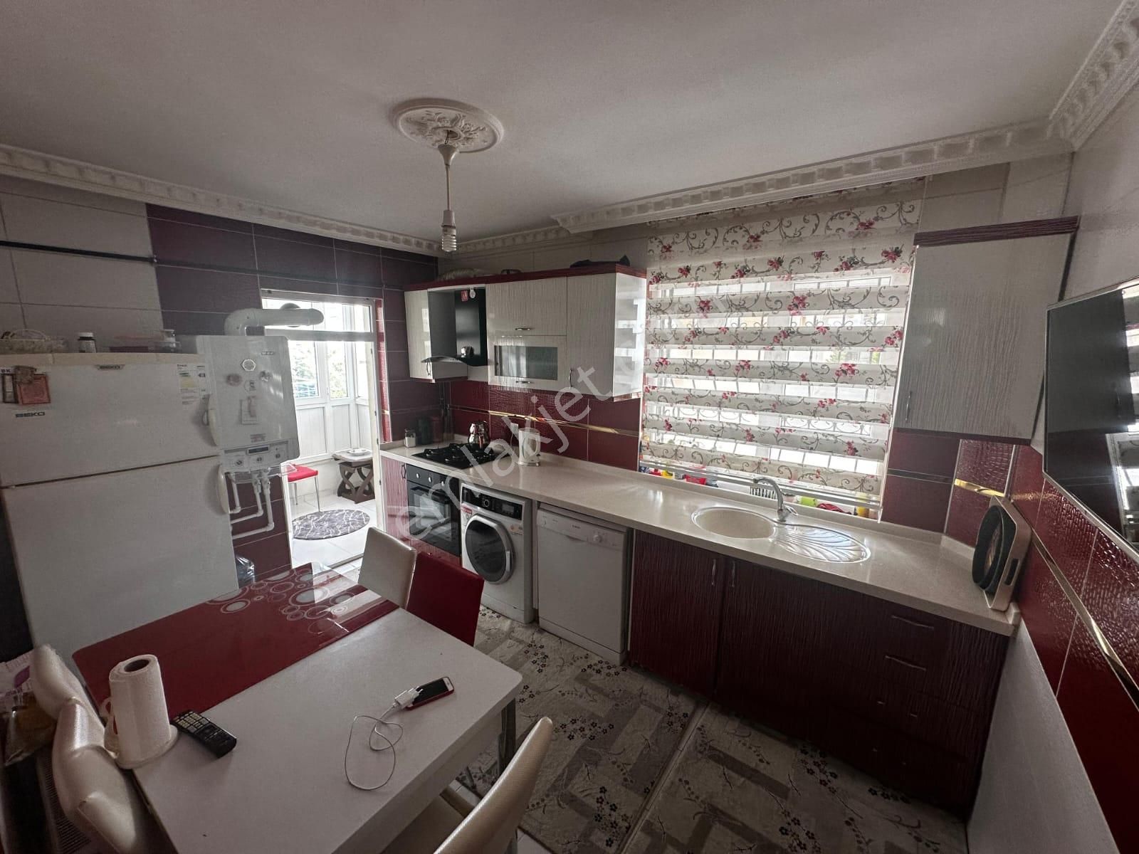 Yükseltepe Mahallesi Yüksek Giriş Masrafsız Çift Balkonlu 3+1 / 120m2 Satılık Daire