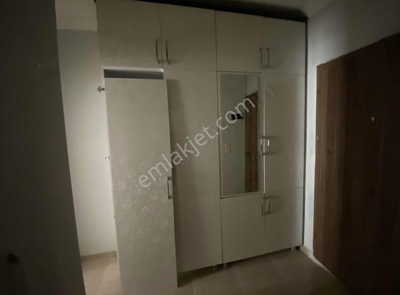 Satılık 1+1 Daire Marev Emlaktan |