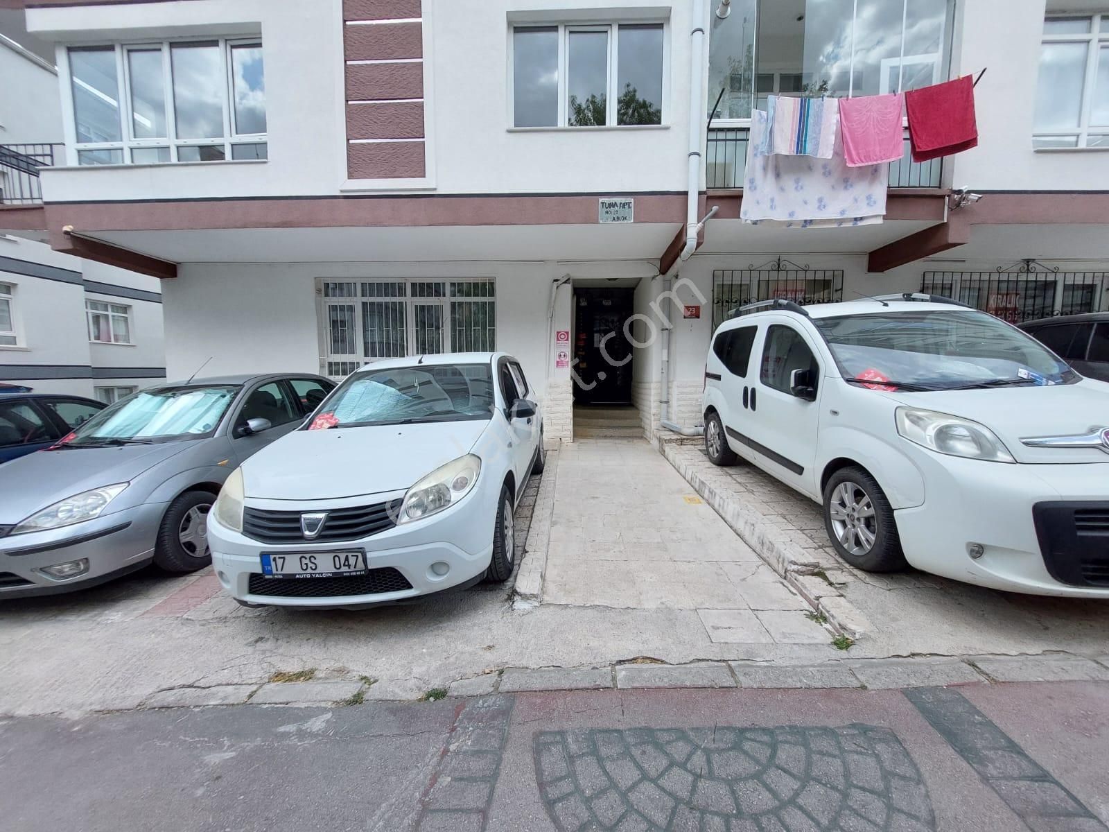 Göraldan 2+1 Sokullu Caddesi Yanı Nakış Sokakta Mobilyalı İstenirse Boş Kiraya Verilecek
