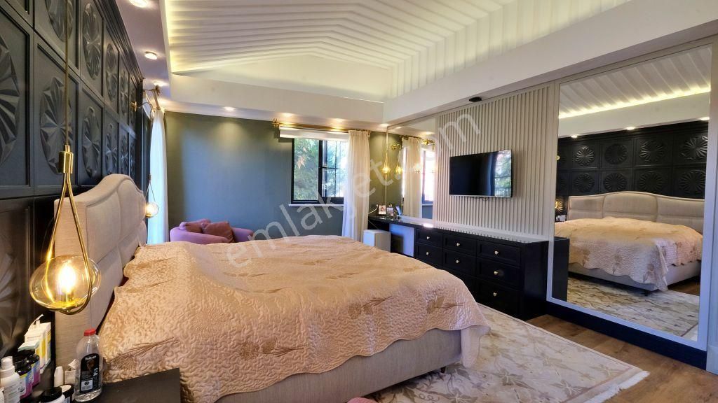 Alanya Oba Kızılcaşehir Mah.full Eşyalı Satılık 4+2 Villa - Görsel 16