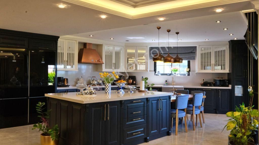 Alanya Oba Kızılcaşehir Mah.full Eşyalı Satılık 4+2 Villa - Görsel 3