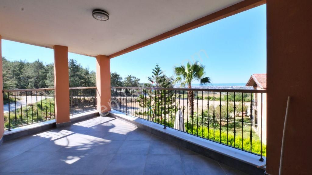 Alanya Oba Kızılcaşehir Mah.full Eşyalı Satılık 4+2 Villa - Görsel 33
