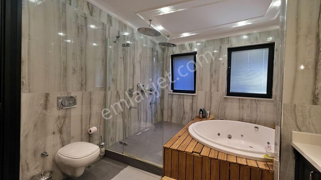 Alanya Oba Kızılcaşehir Mah.full Eşyalı Satılık 4+2 Villa - Görsel 21