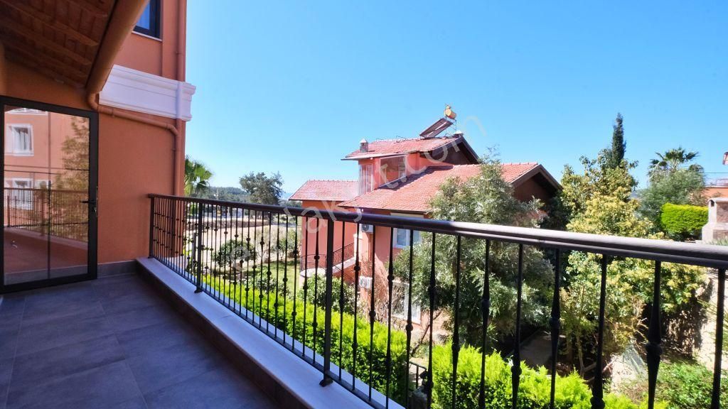 Alanya Oba Kızılcaşehir Mah.full Eşyalı Satılık 4+2 Villa - Görsel 31