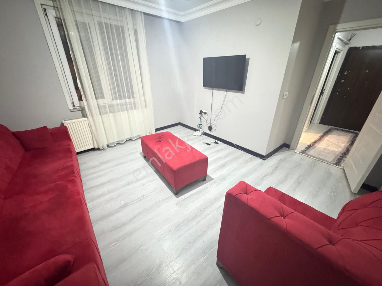 2 + 1 Full Eşyalı Daire Giriş Katı Esenyurt Fatih Mahallesi