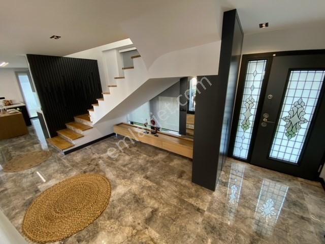 Kuşadası Güzelçamlı Mevki Ormana Komşu Yeni Müstakil Villa - Görsel 32