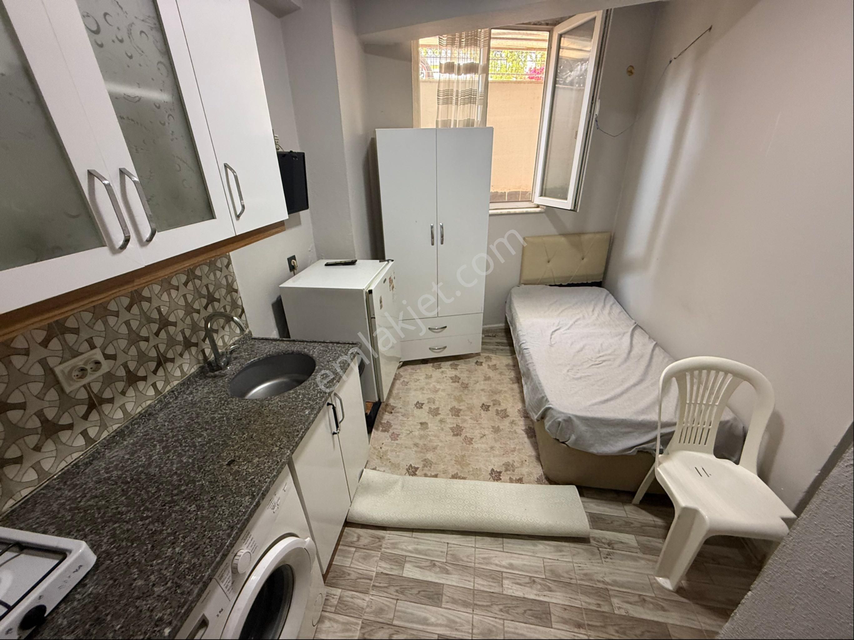 Ahatlıda 1+0 Eşyalı Herşeyi Kendinize Ait