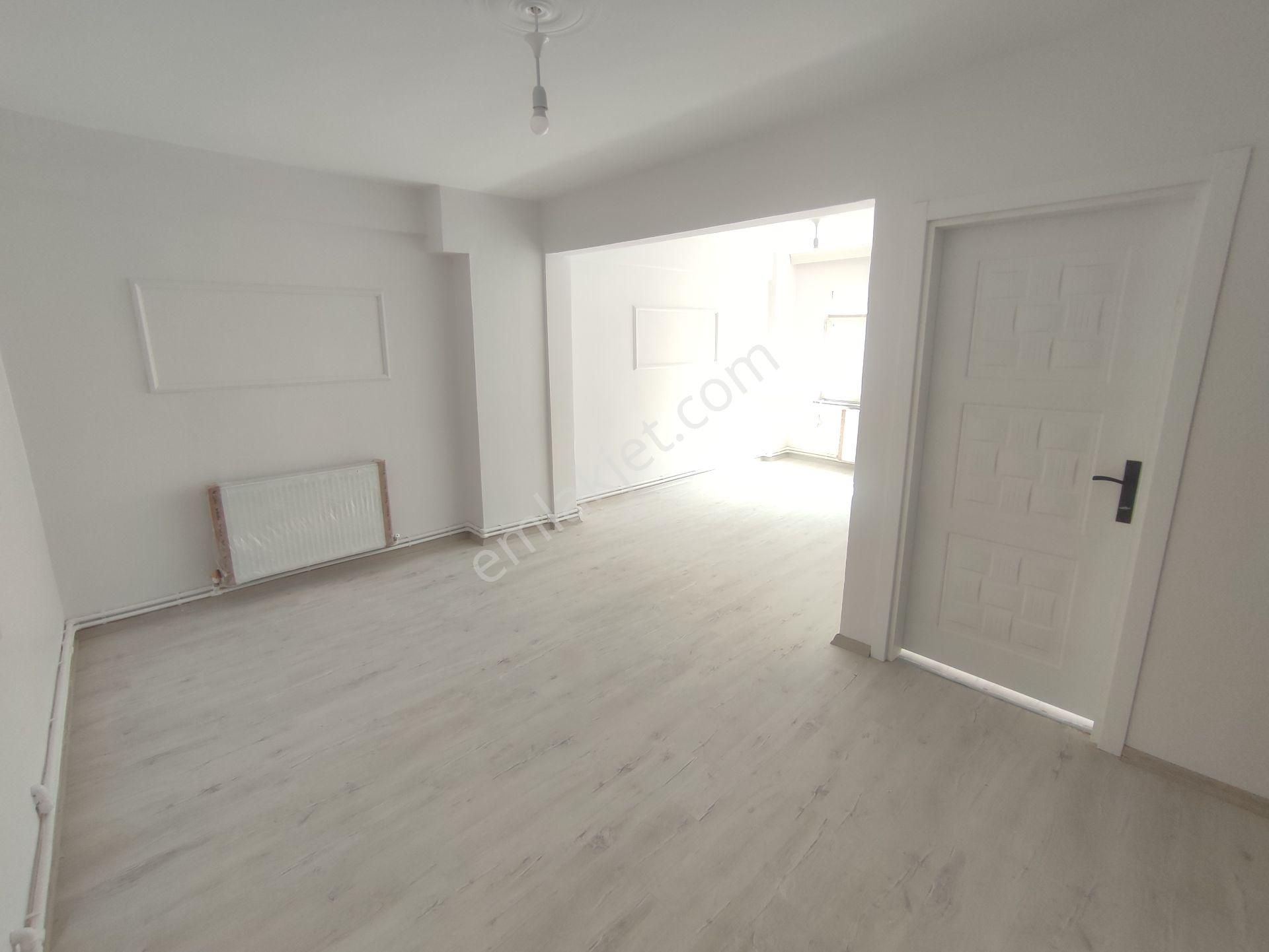 Muratpaşa Mahallesinde Bakımları Yapılı Kiralık 4. Kat 1+1 Kombili Daire