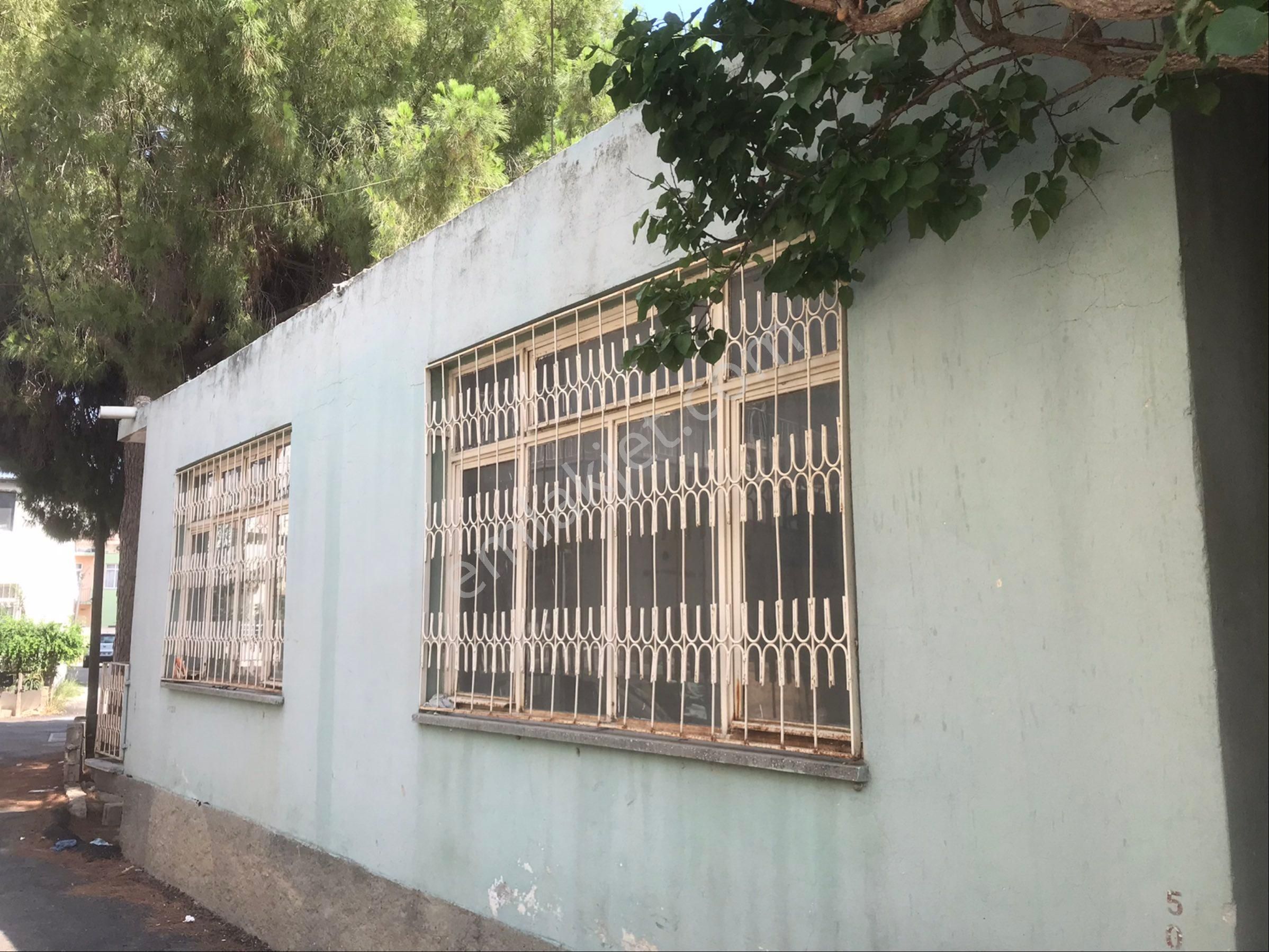 Silifke Merkezde Müstakil Ev/arsa