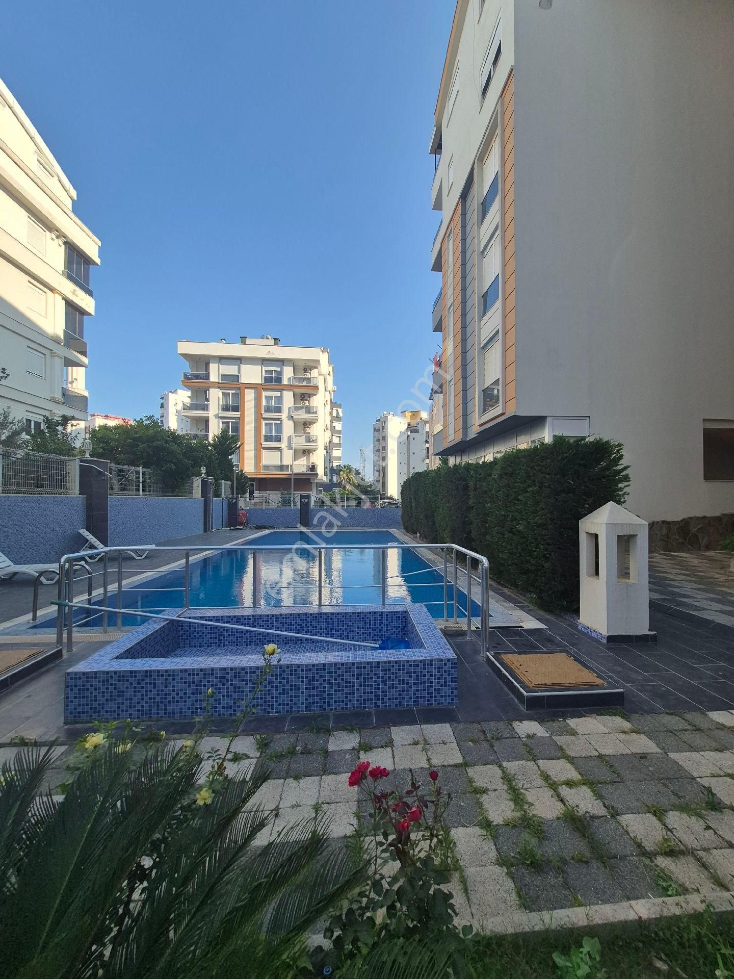 Konyaaltı Hurmada 1+1 Arakat Güney Cephe Havuzlu