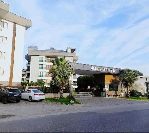 Altın Emlak'tan Yahya Kaptan Royal City De 3+1 Kiralık Lüks Daire