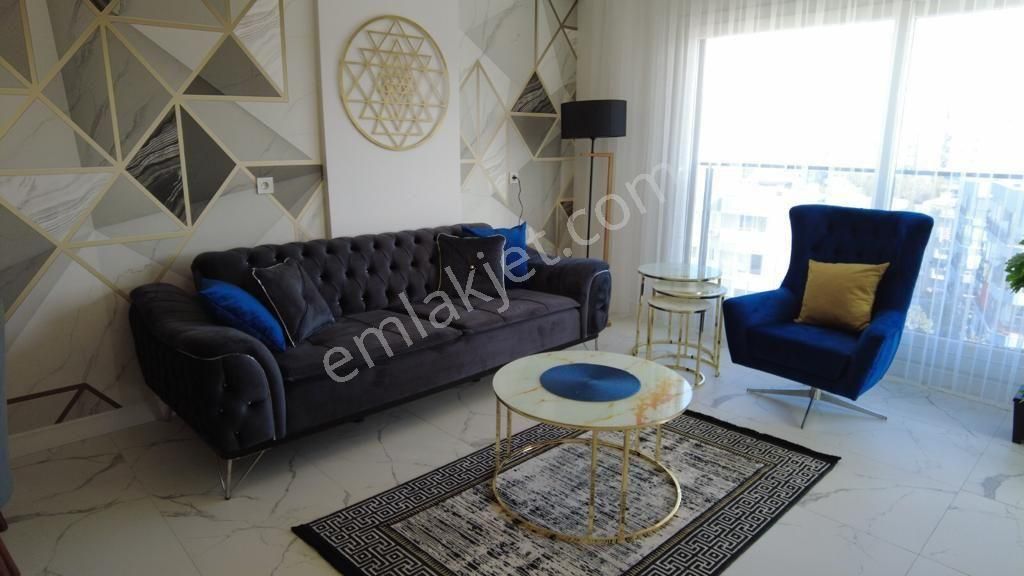Kuşadası Otogar Arkası Kirazlı Yolu Üzerinde Eşyalı 2+1 Daire
