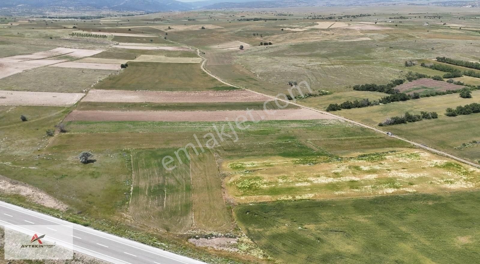 Konya Yoluna Cephe 2.270 M² Tarla / Konya / Akören / Tülce