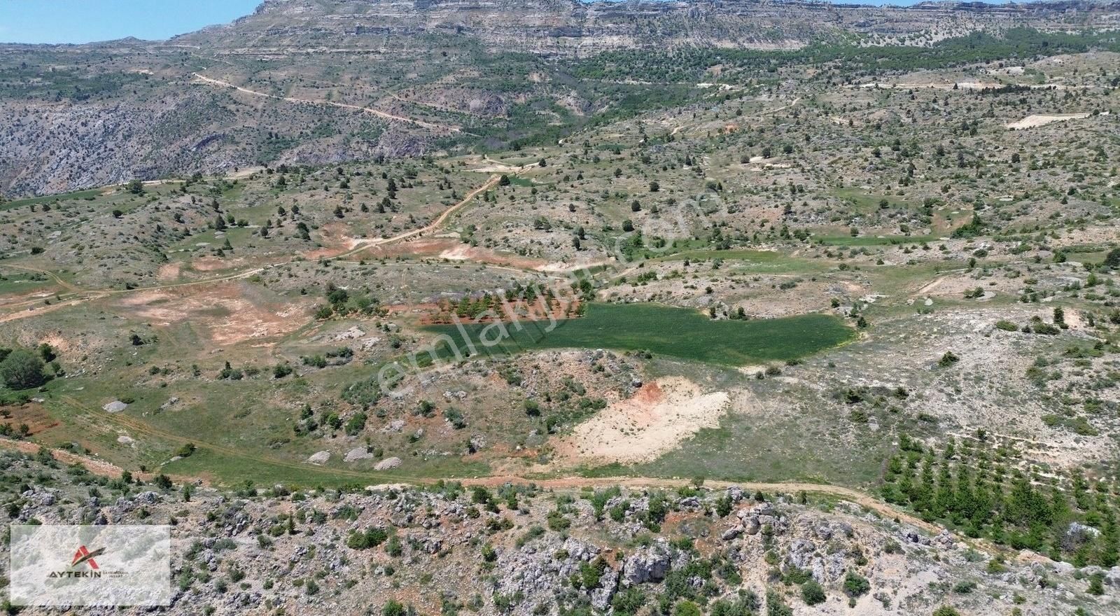 Karaman Da Başyayla / Üzümlü Mah 2456 M² Tarla