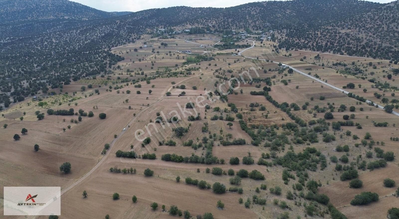 1597 M² Kurukavak Mah.de Tarla / Güneysınır /konya