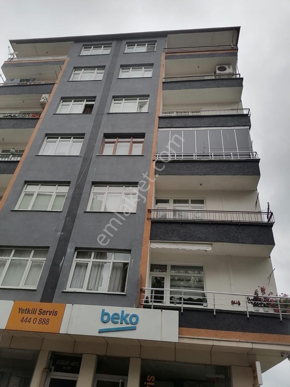 Camiönü Mahallesinde Deniz Manzaralı 3+1 Satılık Daire