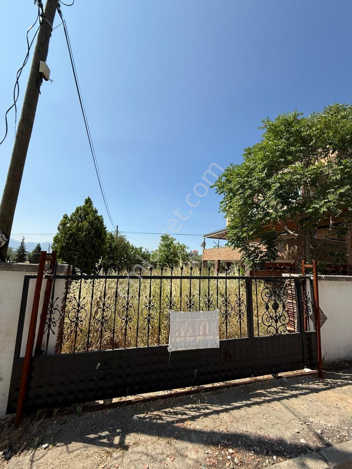 Manisa Şehzadeler Karaoğlanlı Mah. Satılık Villa İmarlı Arsa