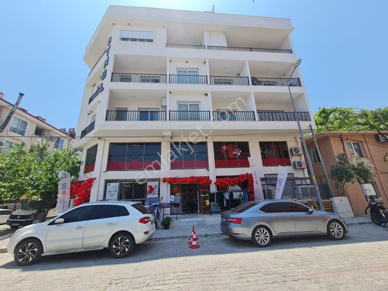 Muğla Dalaman Merkezde İskanlı Satılık 3 Katlı Sıfır Dükkan