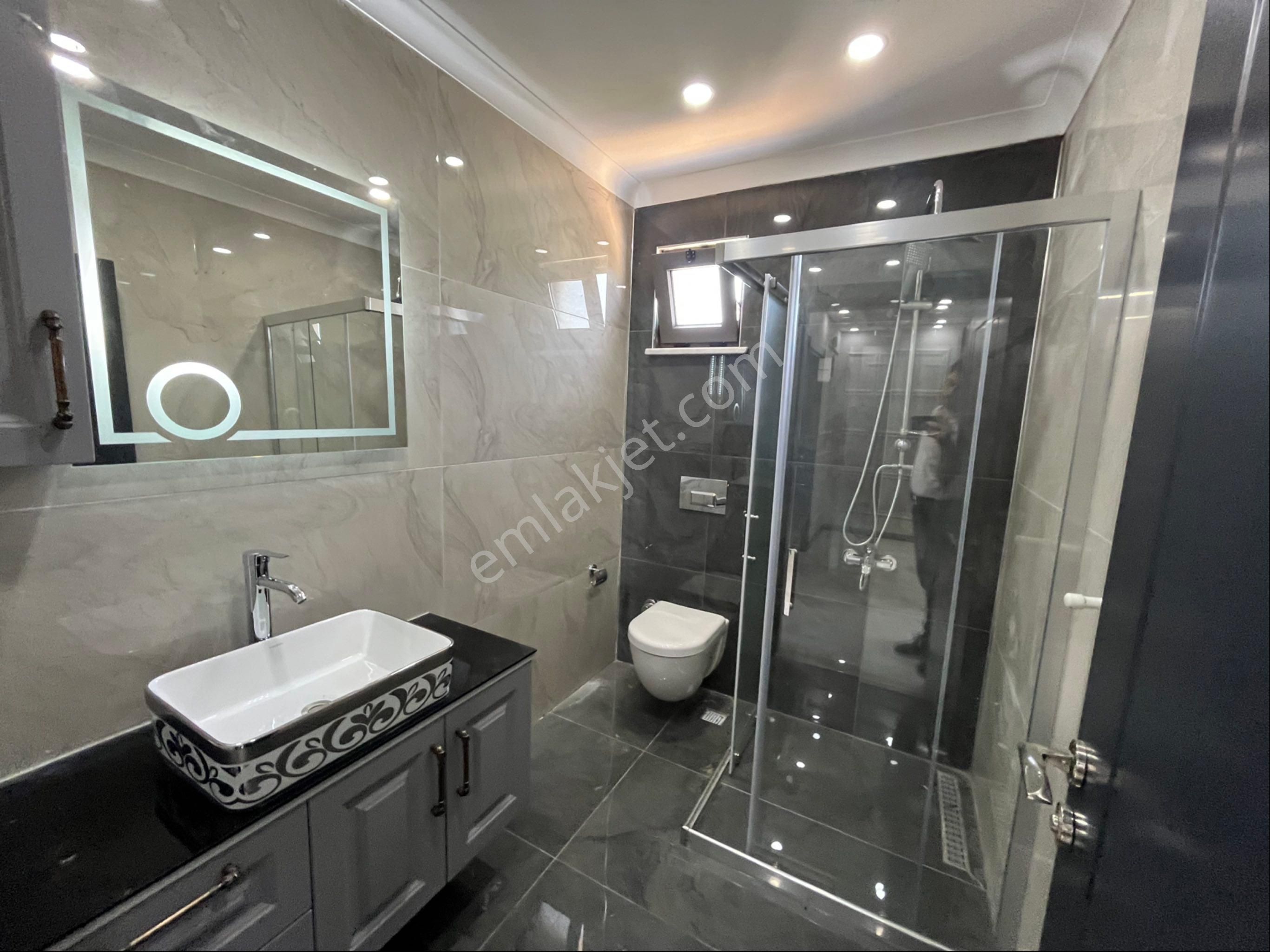 Mert Dinç Emlaktan Güre Sahilinde 4+1 Triplex Geniş Bahçeli Köşe Villa - Görsel 22