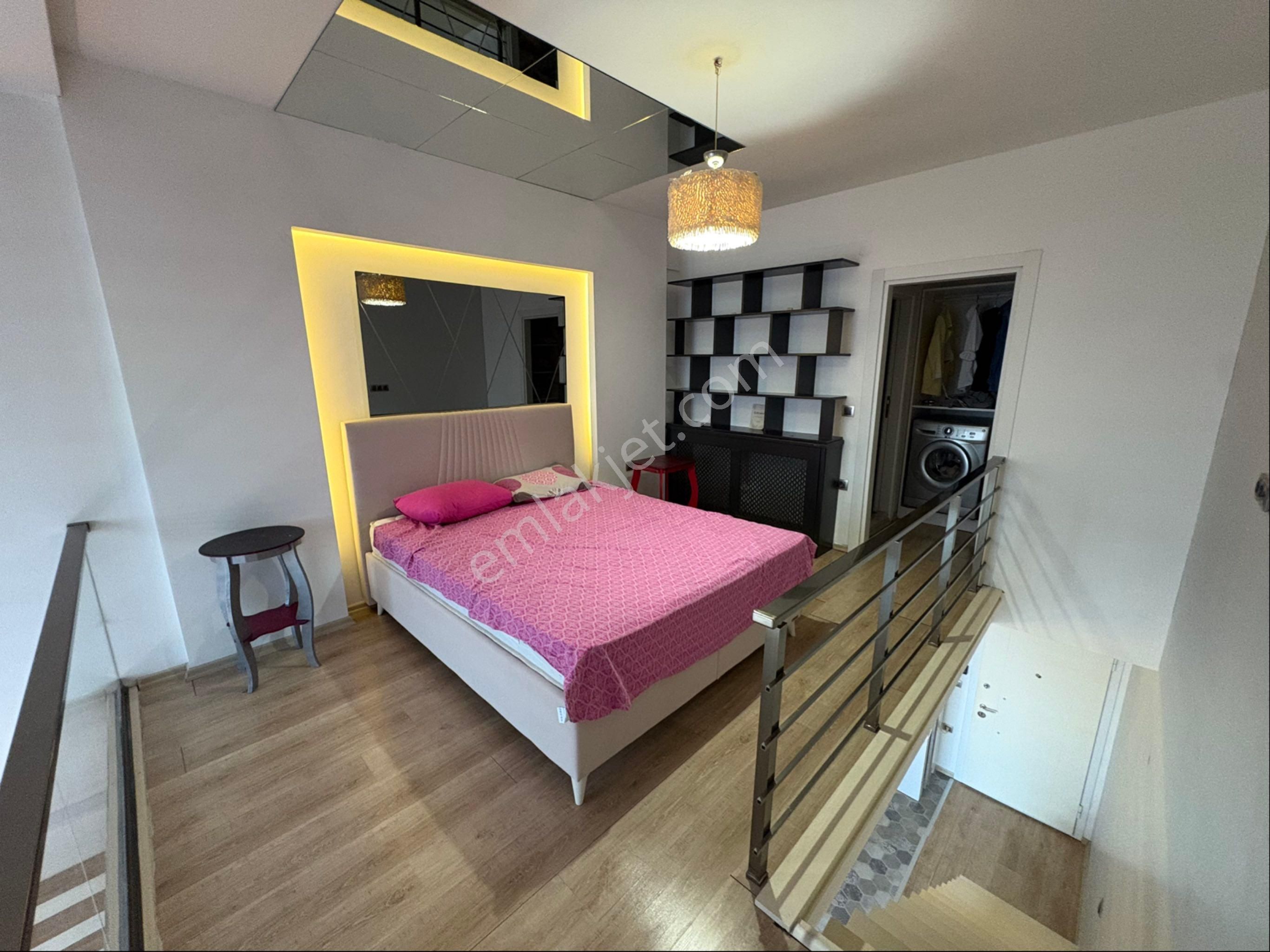 Körfez’de Tramvaya Sıfır Modern Yapılı Dubleks Daire - Görsel 13