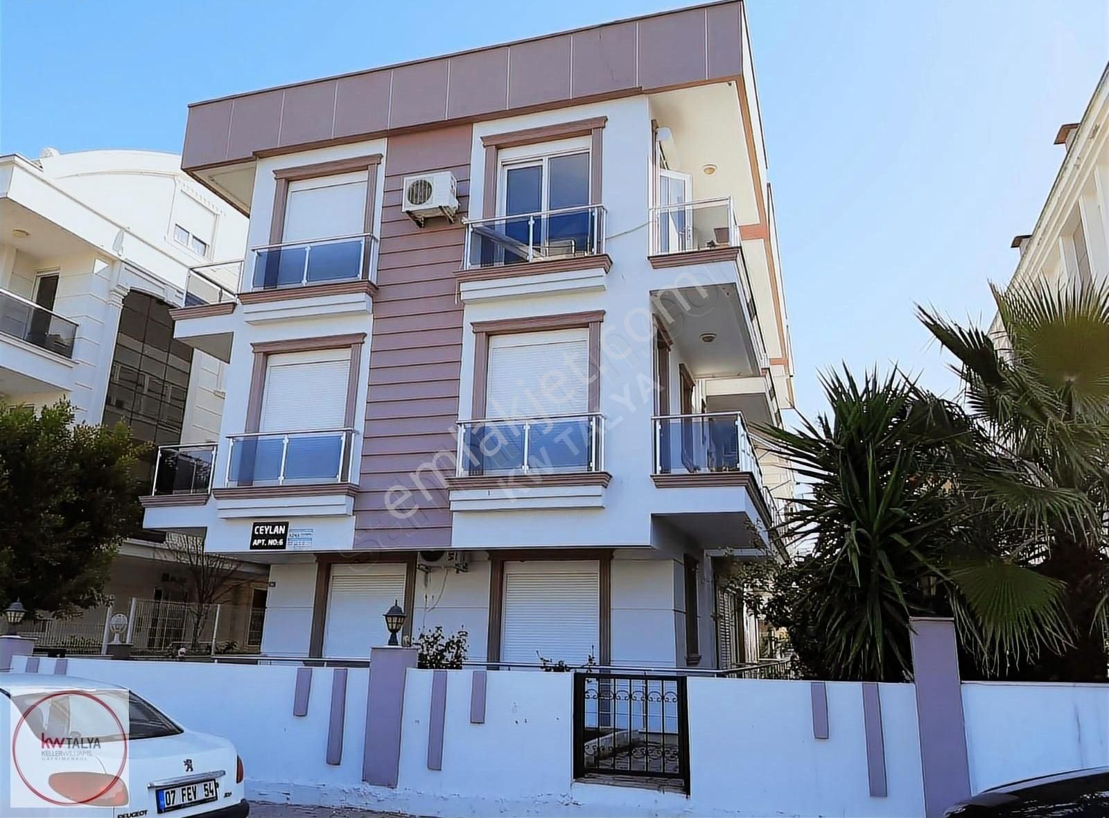 Doğalgaz Kombili, Full Eşyalı, Kullanıma Hazır 1+1 Daire!